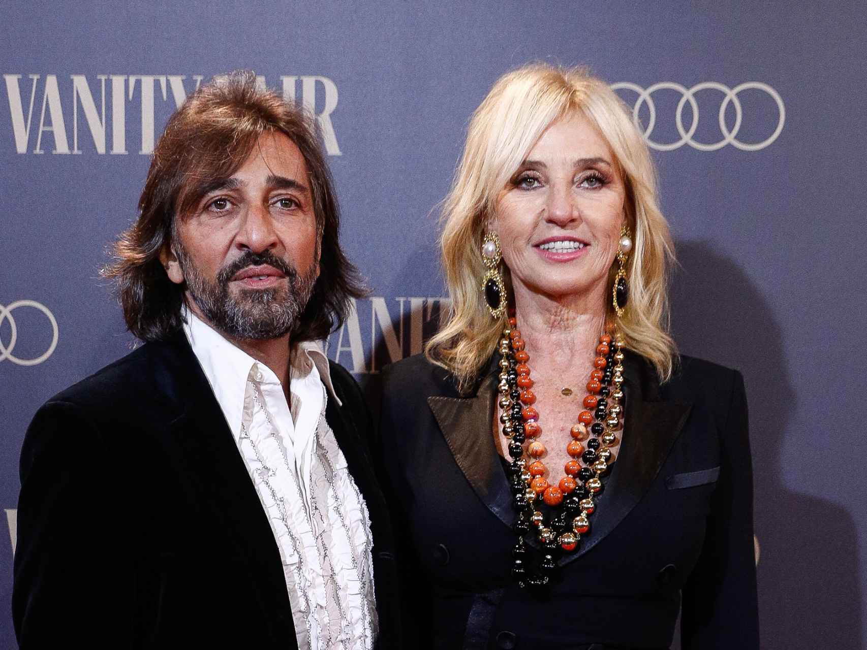 Antonio Carmona junto a su mujer, Mariola Orellana, en un acto público de 'Vanity Fair', en 2021.