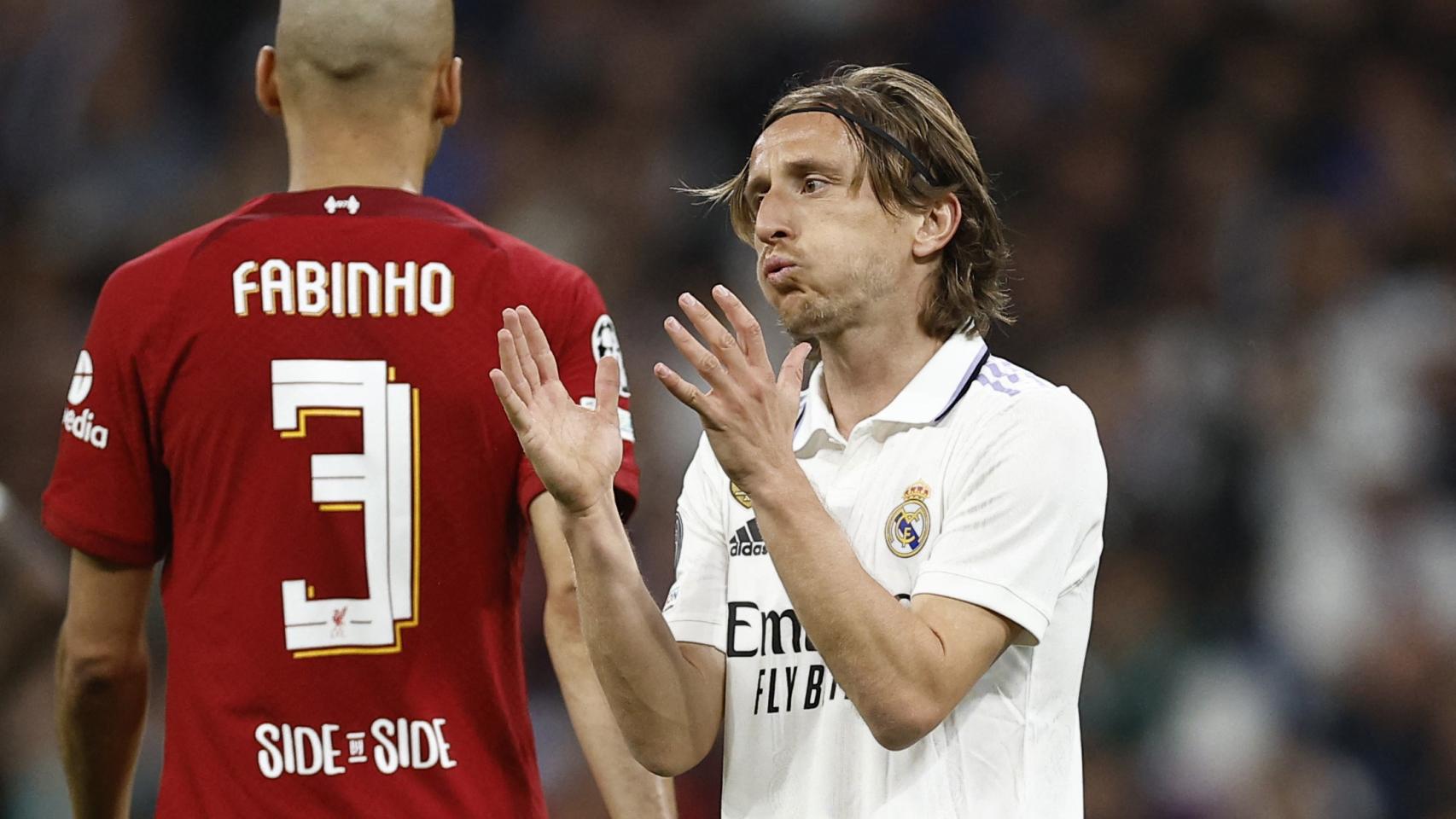 Modric se lamenta tras una ocasión fallada en la frontal del área.