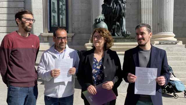 Representantes de Unidas Podemos preguntan en el Congreso por las listas de espera en Castilla-La Mancha.