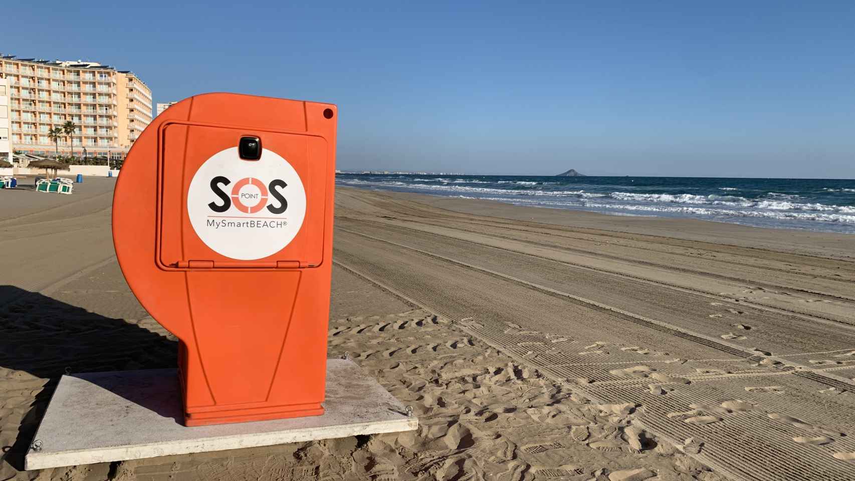 SOS Point ubicado en una playa.