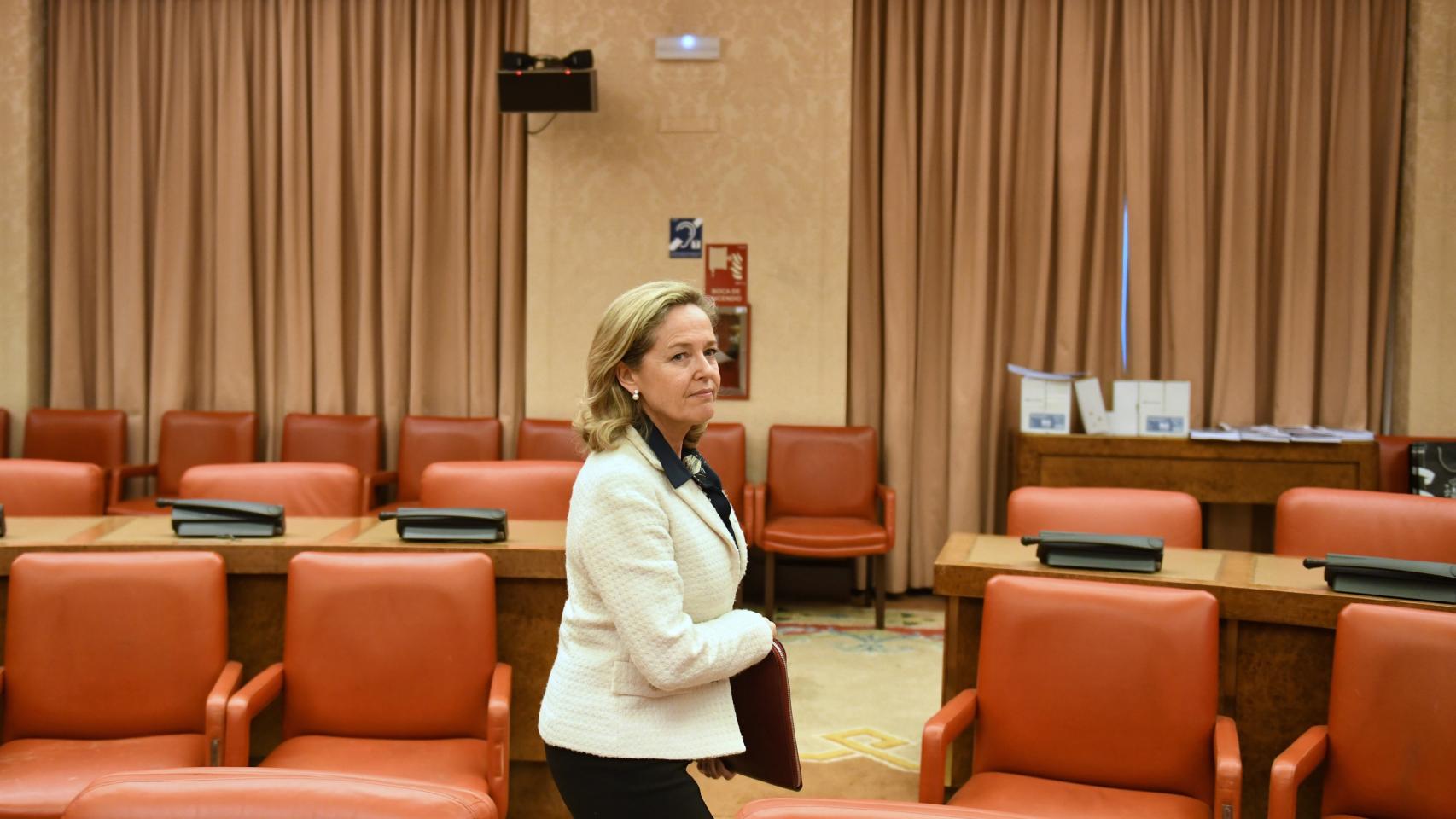 La vicepresidenta primera y ministra de Asuntos Económicos y Transformación Digital, Nadia Calviño, a su llegada hoy jueves a la Comisión Mixta para la Unión Europea en el Congreso de los Diputados.