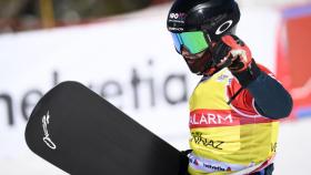 Álvaro Romero durante la prueba de la Copa del Mundo de snowboard de Veysonnaz