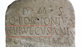 Identifican un nombre propio inédito en todo el Imperio romano en una estela hallada en Granada