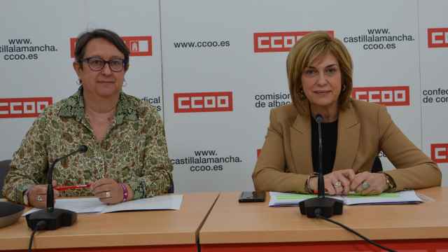 Carmen Juste y Flor Serna, del sindicato Comisiones Obreras en Albacete.