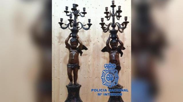 Encuentran en un establecimiento de Toledo dos candelabros de 80 años de antigüedad