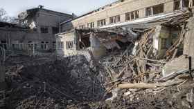 Una escuela de Kramatorsk (Donetsk), destruida en un bombardeo reciente este mes de marzo.