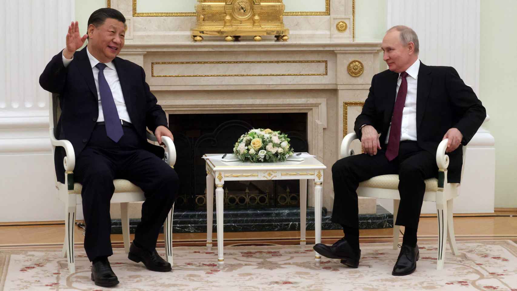 Xi Jinping junto al presidente de Rusia, Vladímir Putin, este lunes.