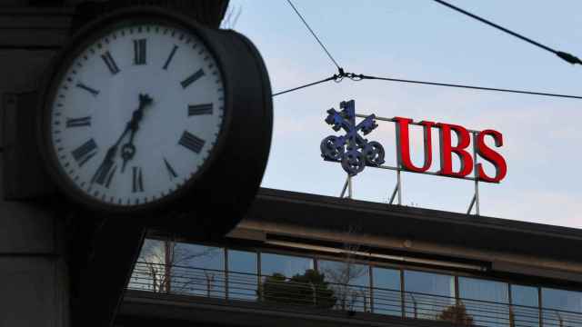 Logo de UBS en una oficina de la entidad en Paradeplatz.