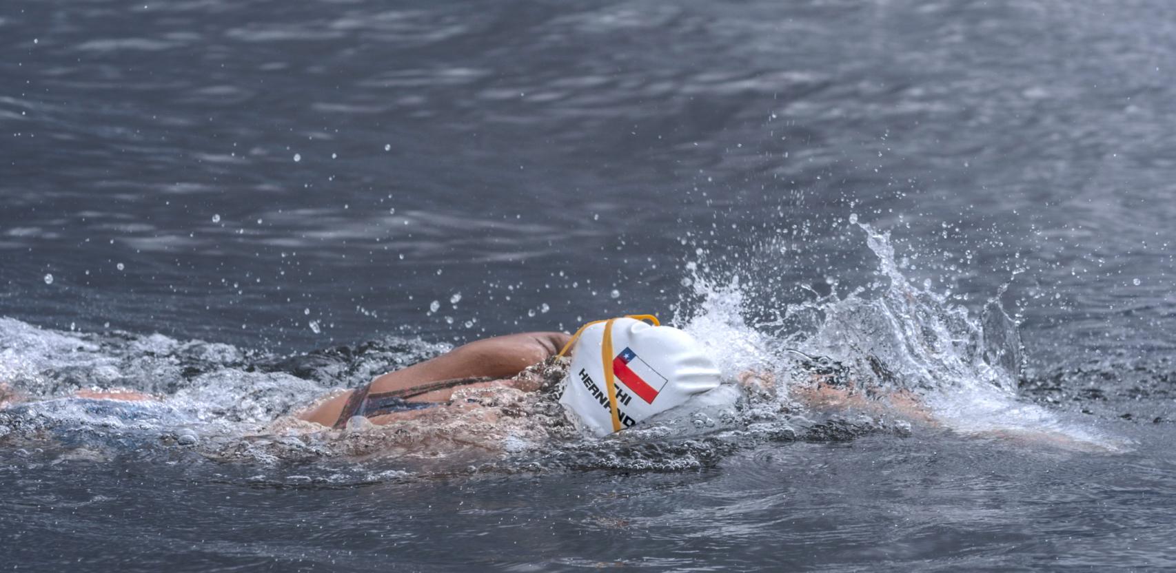 La nadadora chilena de aguas heladas, Bárbara Hernández.