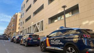 Libertad para uno de los detenidos por la violación de una niña en los aseos de un supermercado en Alicante