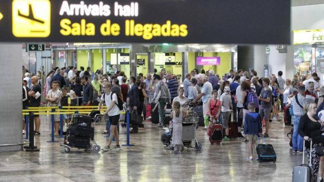 Sala de llegadas del aeropuerto de Alicante, en imagen de archivo.