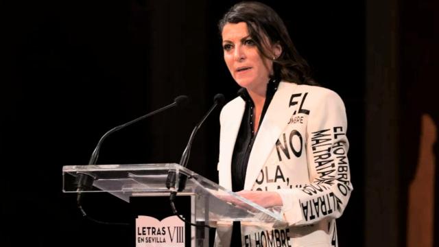 La abogada, en un momento de su intervención en Sevilla.