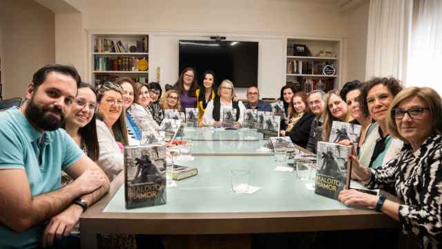 Una tarde con el Club de Lectura 'Locura de Libros': Hoy responde Cruz Sánchez de Lara