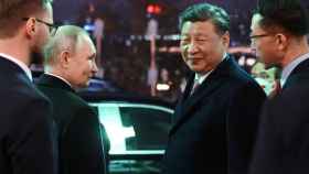 Xi Jinping con Vladímir Putin en Moscú.
