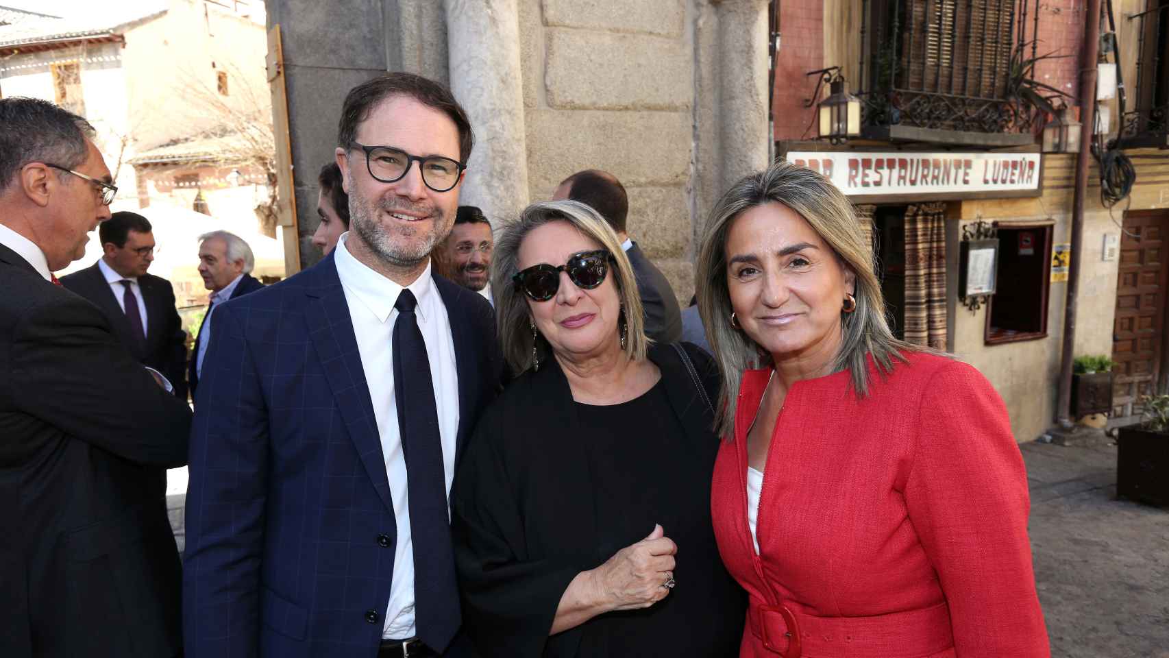 Jesús Corroto, gerente del Consorcio de Toledo; Esther Esteban, presidenta ejecutiva de EL ESPAÑOL – EL DIGITAL CLM; y Milagros Tolón, alcaldesa de Toledo.