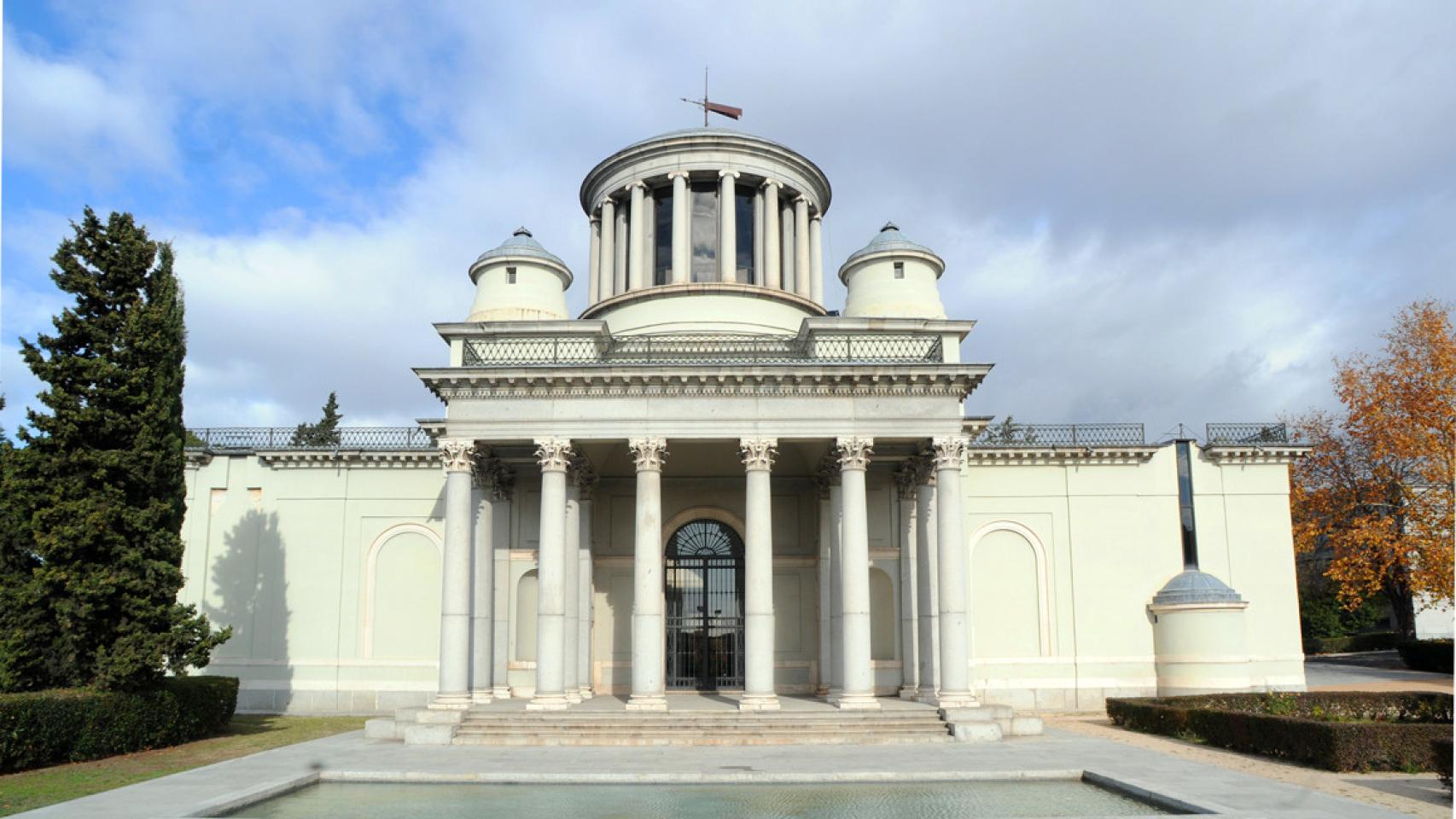 El edificio principal del Real Observatorio de Madrid, diseñado por Juan de Villanueva.