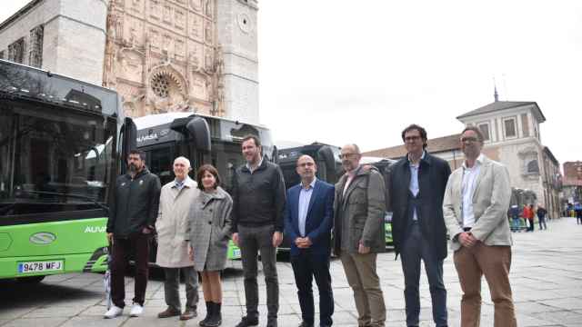 Presentación de los nuevos autobuses de GNC del Ayuntamiento de Valladolid.