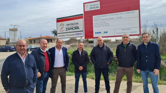 El vicepresidente primero de la Diputación de Zamora y diputado de Carreteras, José María Barrios  visita la obra