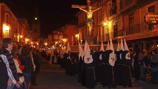 Imagen de una procesión de Semana Santa en Toro.