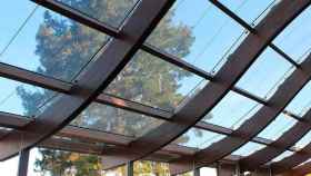 Cerramiento con vidrio fotovoltaico de Onyx Solar