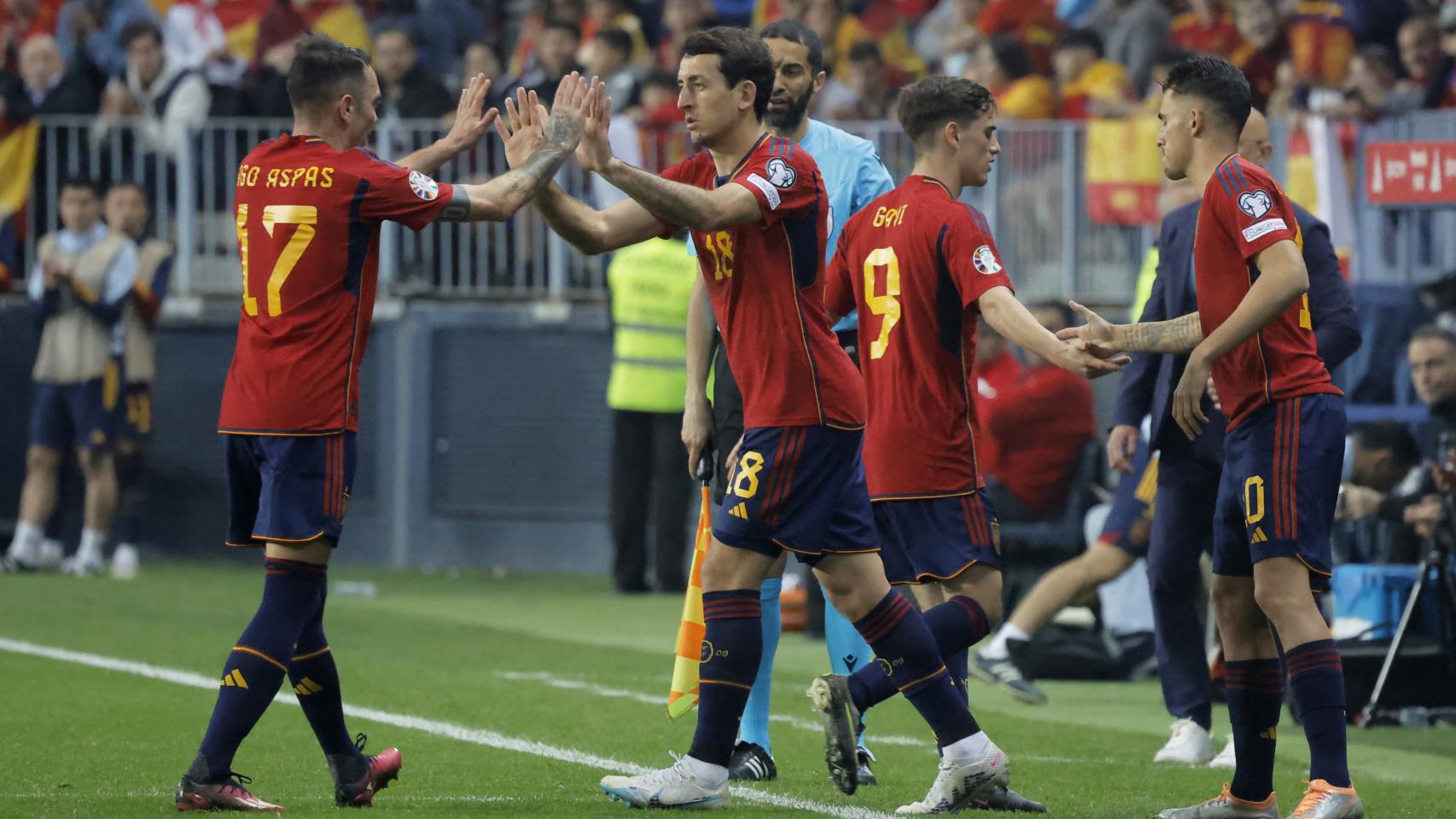Momento del cambio en España con Dani Ceballos y Oyarzabal.