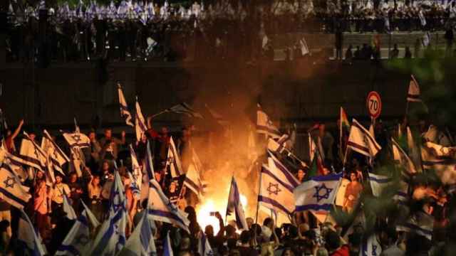 Una de las manifestaciones improvisadas en las calles de Israel este domingo