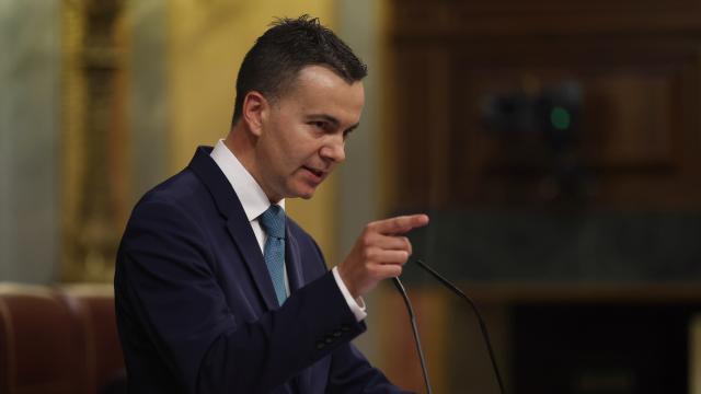 El portavoz del PSOE en el Congreso, Héctor Gómez, interviene en la segunda jornada de la 26 edición del Debate sobre el Estado de la Nación, en el Congreso de los Diputados, a 13 de julio de 2022, en Madrid (España).