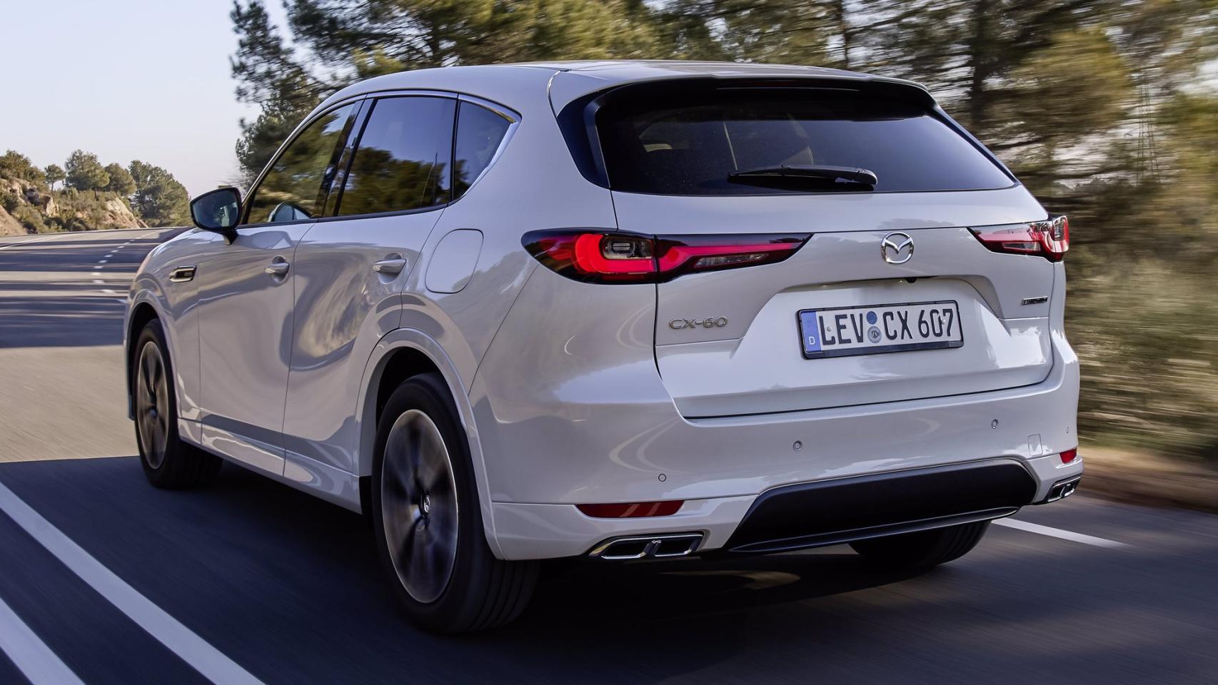 El Mazda CX-60 cuenta con un nuevo color para la carrocería: el Rhodium White.