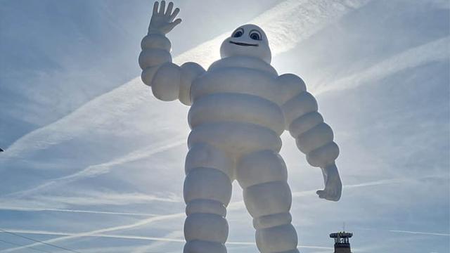 Bibendum se instala en la glorieta que llevará su nombre