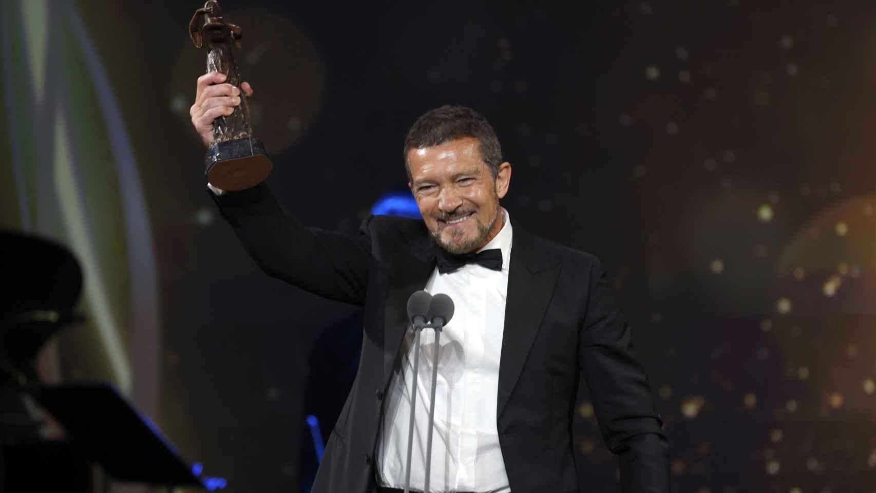 Antonio Banderas y su equipo brillan en los Premios Talía: 'Company' se lleva tres de cinco nominaciones