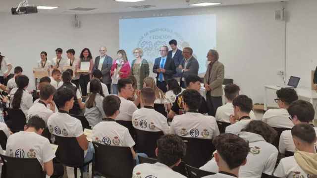 Ganadores del IES Río Duero, con el equipo RNA formado por Adrián Cabezas, Roberto Sastre y Andrea Delgado