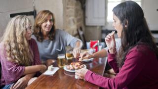 Auténticos y baratos: 22 restaurantes de pueblo que triunfan en Castilla-La Mancha