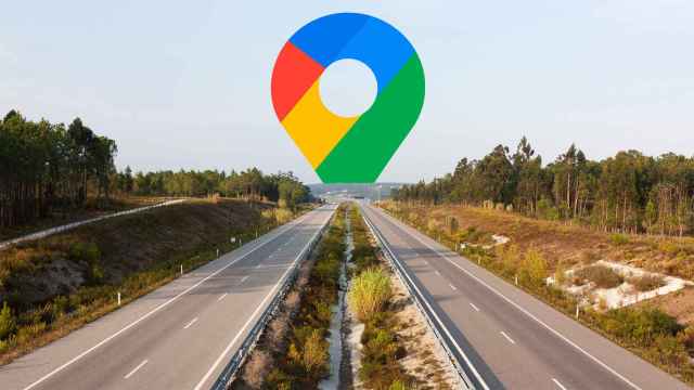 Fotomontaje con una carretera y el logo de Google Maps.