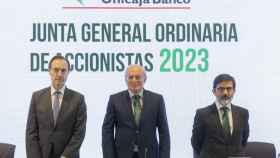 Manuel Menéndez,  Manuel  Azuaga y Vicente Orti en la última junta de accionistas.