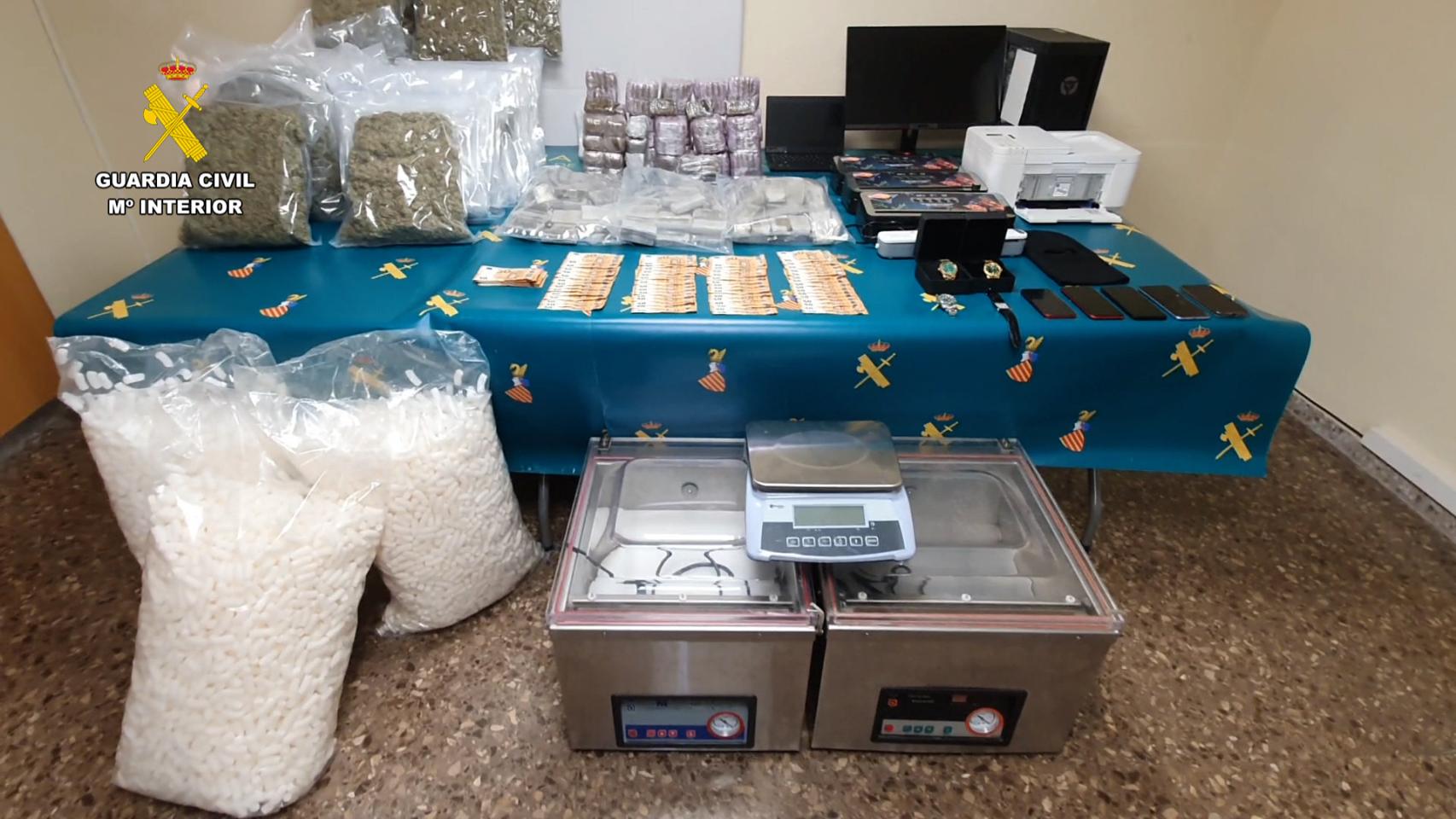 La droga incautada en la operación.