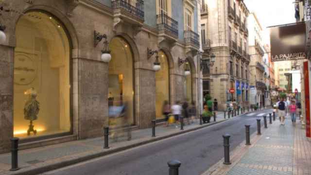 La calle Gerona de Alicante, donde está la sede de la Entidad Valenciana de Vivienda.