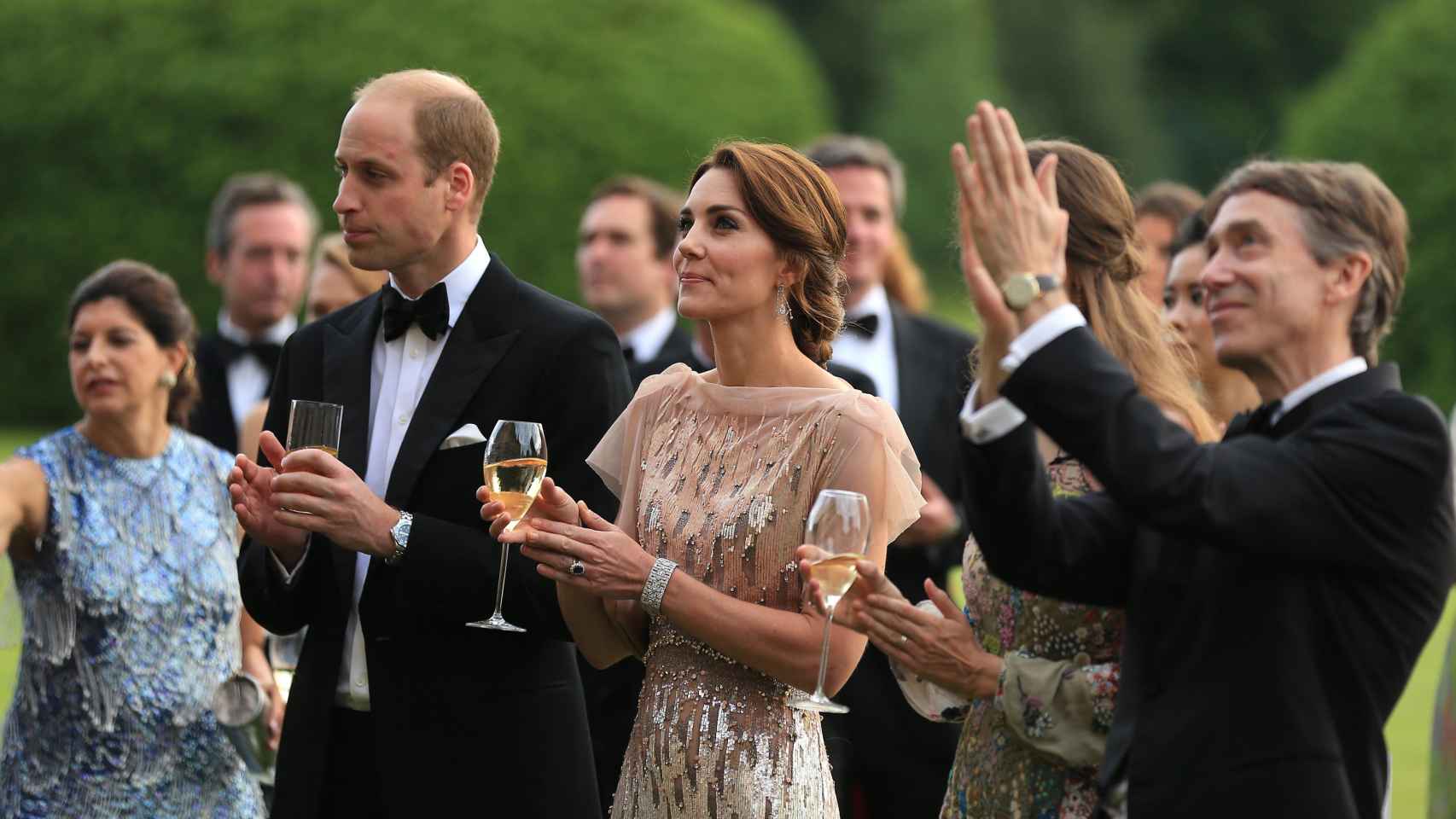 David Cholmondeley junto a Kate Middleton y el príncipe Guillermo.