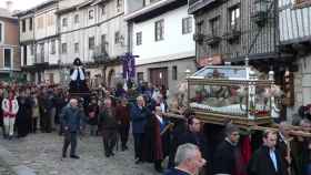 Procesión del Santo Entierro por las calles de La Alberca, el Viernes Santo