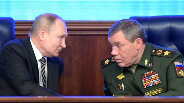 La inteligencia británica cuestiona la continuidad del general Gerasimov tras el fracaso de la 'operación de invierno'.