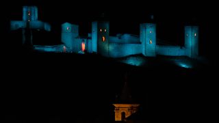 Así luce el castillo más grande de Guadalajara con su nueva iluminación artística