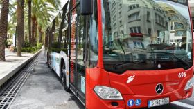 Un autobús urbano de Alicante, en imagen de archivo.