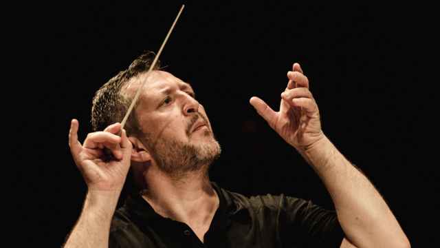 El compositor y director de orquesta Thomas Adès. Foto: Mathias Benguigui