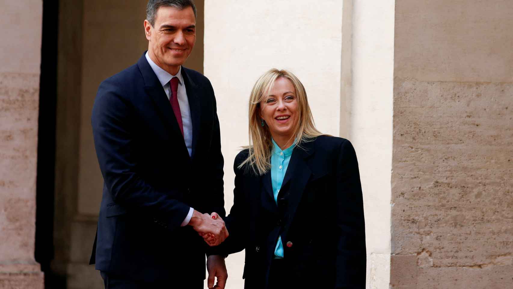 El presidente del Gobierno español, Pedro Sánchez, y su homóloga italiana, Giorgia Meloni, durante su reunión en Roma a principios de abril.
