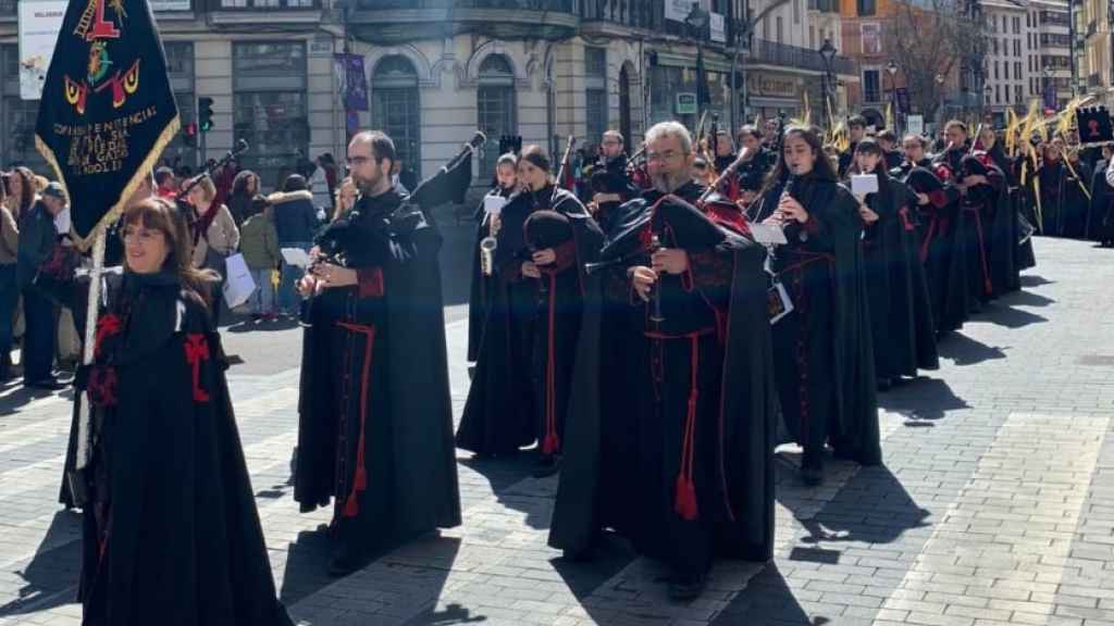 Las llamativas particularidades de la única banda de gaitas que procesiona en la Semana Santa vallisoletana