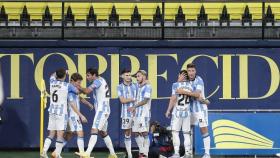 Los jugadores del Málaga celebran un gol en Villarreal.