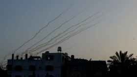 Misiles sobrevolando la franja de Gaza esta semana.
