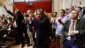 Reacción en el Parlamento Andaluz al aprobarse la ley que amplía los regadíos en Doñana.