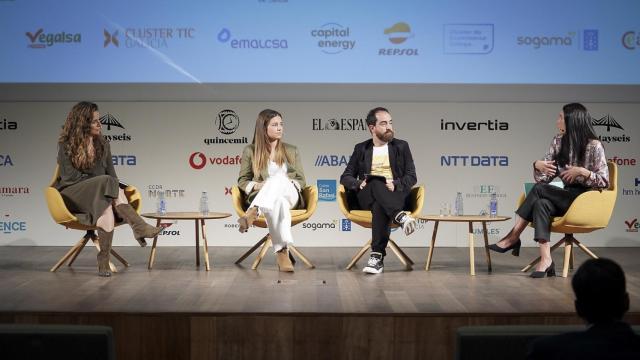 Imagen de la mesa redonda sobre educación, en la primera jornada del II Foro Económico Español en Galicia 'La Galicia que viene'.