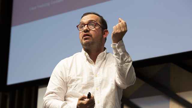 Cristóbal Alonso, CEO de Startup Wise Guys, en la presentación de su libro La incómoda verdad sobre el éxito en las startups, escrito junto a Stoyan Yankov, en Google Campus.