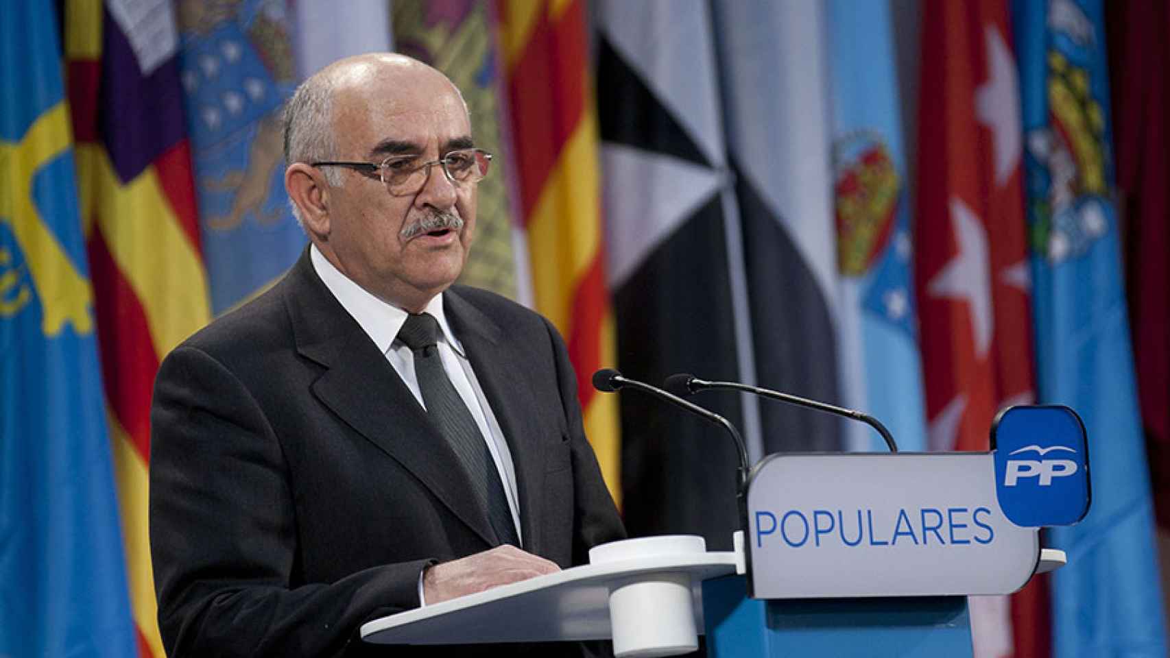 El expresidente de la Región de Murcia y exlíder de los populares murcianos, Alberto Garre, en un acto del PP cuando ostentó su presidencia.